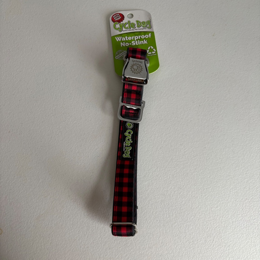 Cycle Dog Waterproof No-Stink Dog Collar Red Buffalo Plaid‎ Large Latch-Lock